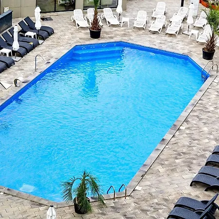 Sandy Walk Apt N Pools Beach Апартаменты