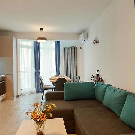 Sandy Walk Apt N Pools Beach Апартаменты