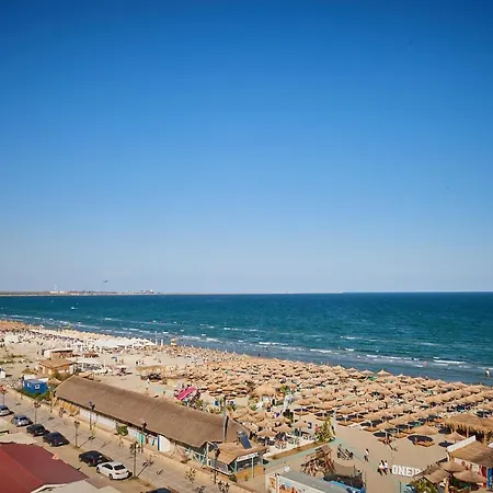 Sandy Walk Apt N Pools Beach Apartament